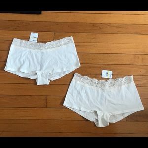 Free People NWT lace top boyshorts